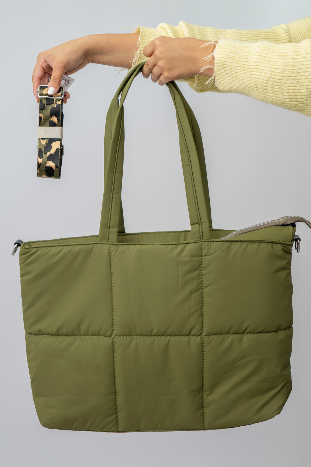 TOTE BAG PUFFER VERDE MILITAR
