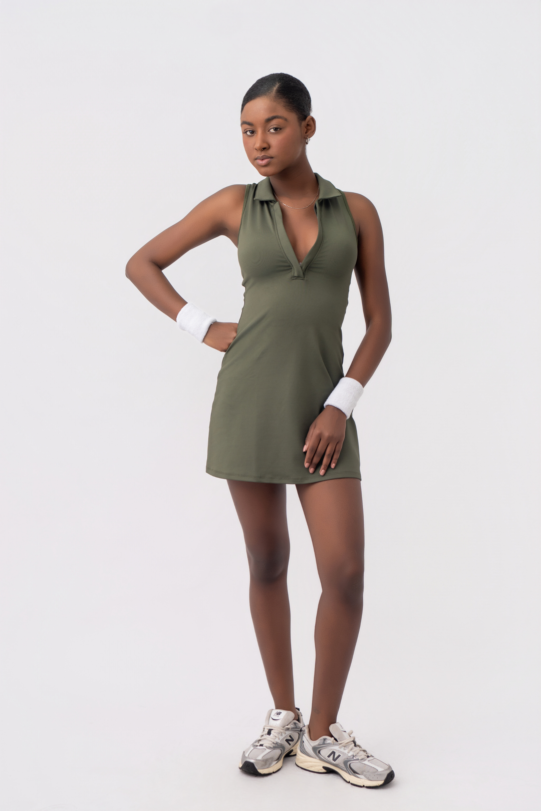 VESTIDO TENIS VICTORY VERDE MILITAR
