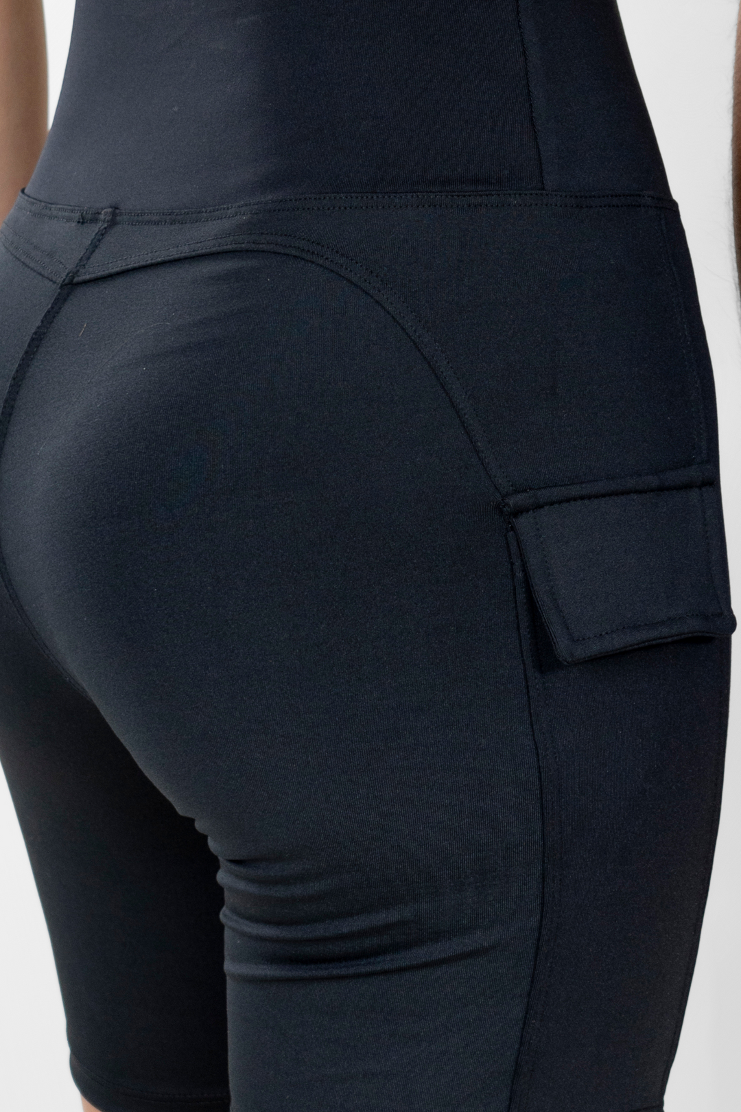 BIKER POCKET NEGRO